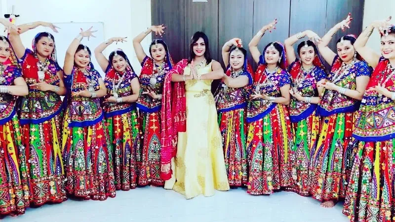 Dipti Vora's Garba Classes