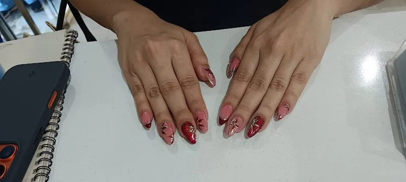 Raj Salon|Best Unisex Salon In Chembur-Affordable Salon In Chembur-Botox Hair Treatment In Chembur-Facial Services In Chembur