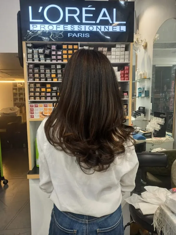 Raj Salon|Best Unisex Salon In Chembur-Affordable Salon In Chembur-Botox Hair Treatment In Chembur-Facial Services In Chembur