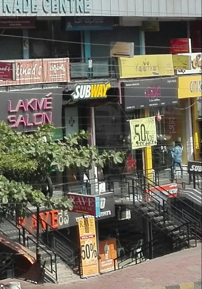 Lakme Salon in Himayath Nagar,Hyderabad