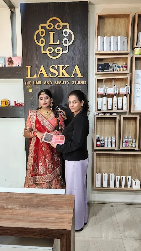 Laska unisex salon and Academy