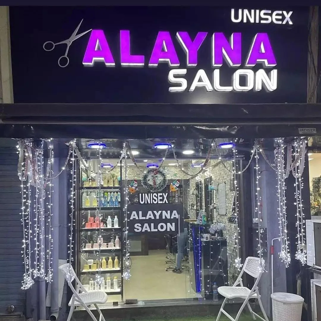 Alayna salon malad