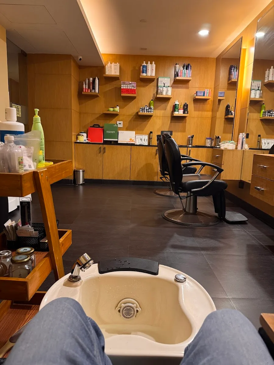 Meghavi Wellness Spa & Salon - Radisson Blu , Faridabad