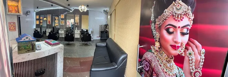 Buzz & Blush Unisex Salon