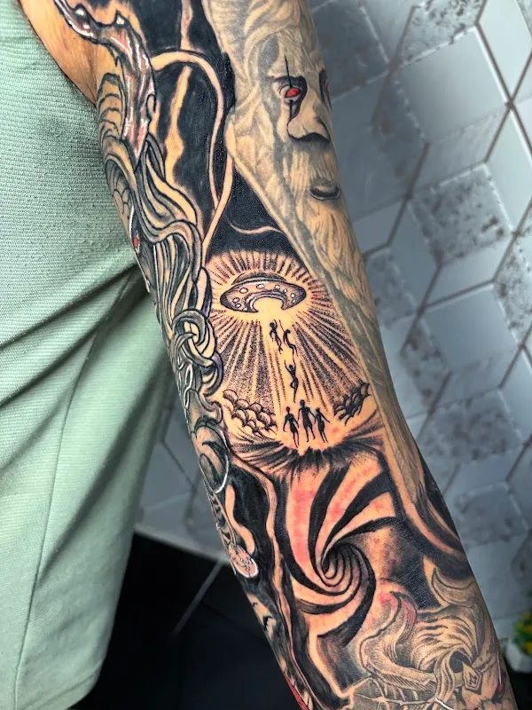 INK ME BOY TATTOO STUDIO