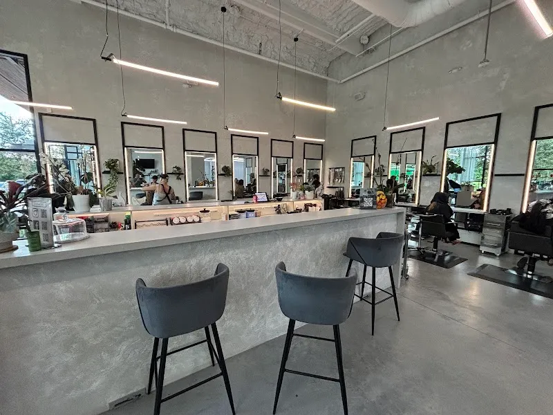 Coma Salon