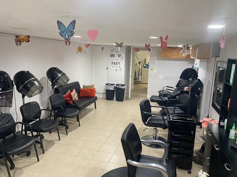 E.Y Beauty Salon - Dominican Stylist