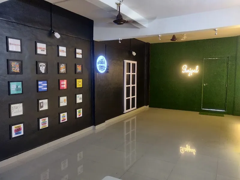 Into the Street Dance Studio