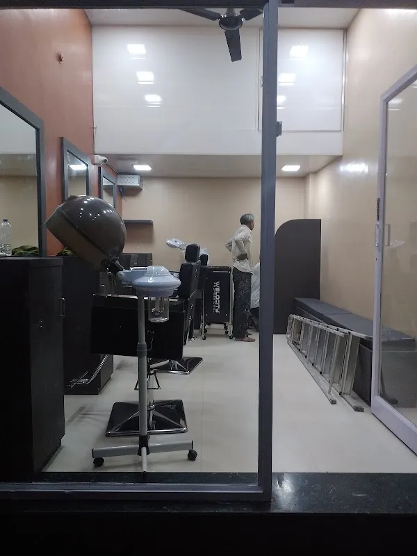 Brothers' Salon