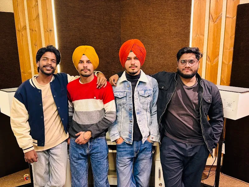 Final Wav Studio