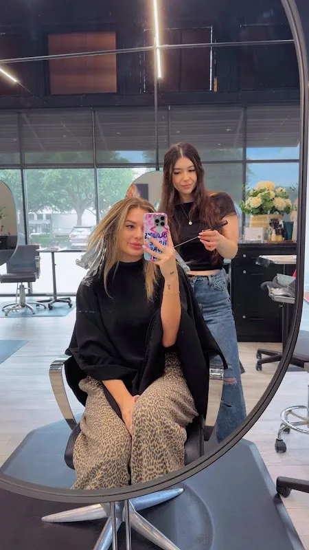 Salon Di Lusso