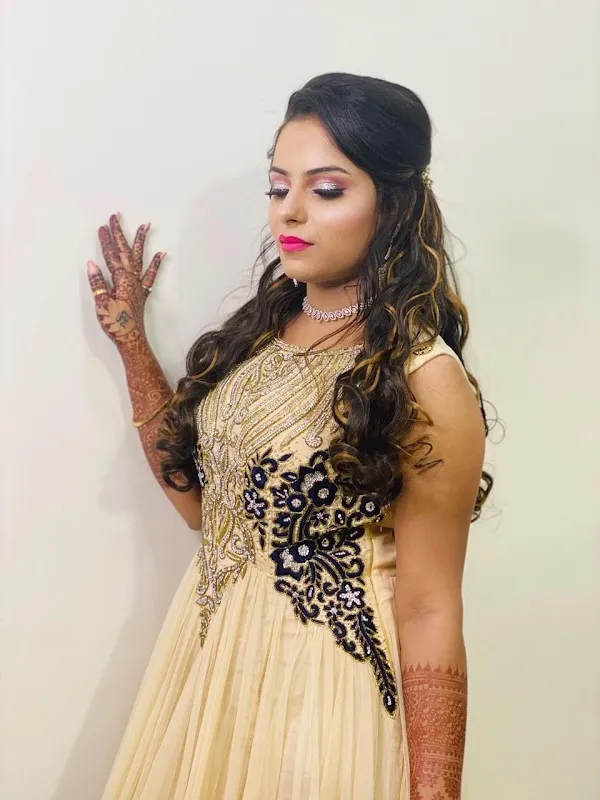 Kajal Parlor &Academy