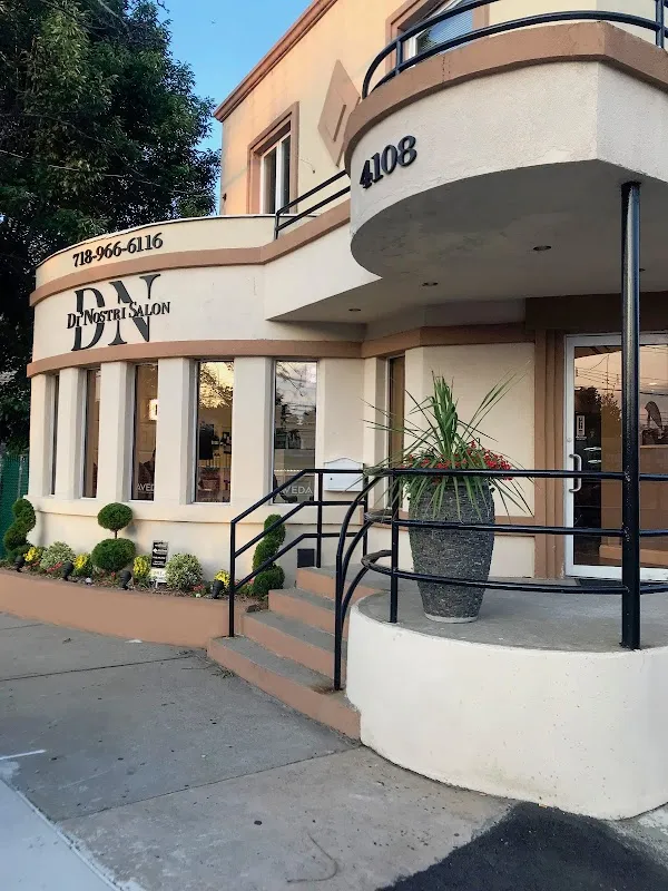 Di’Nostri Salon