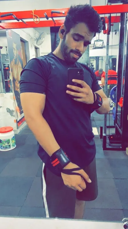 FITNESS WORLD GYM