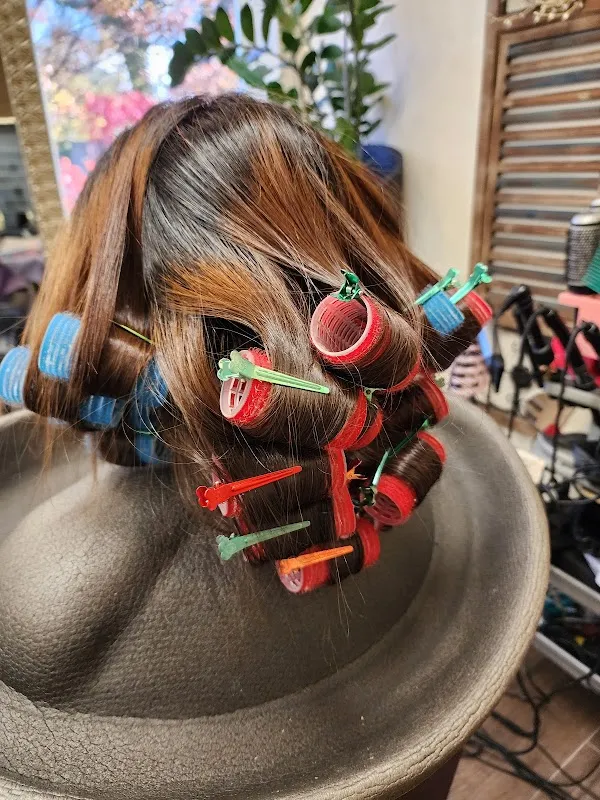Ellie Hair Salon