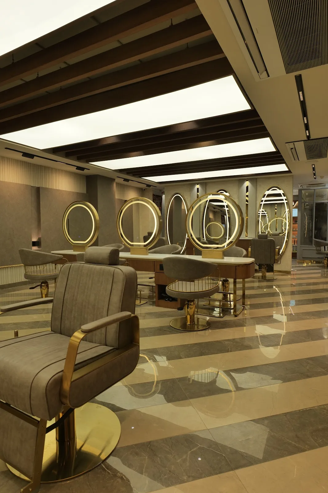 Looks Salon, C-9, Vasant Kunj