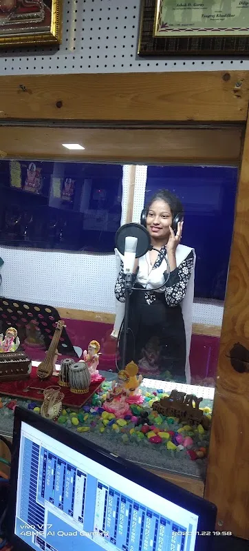 swar- sneh recording studio kurduvadi