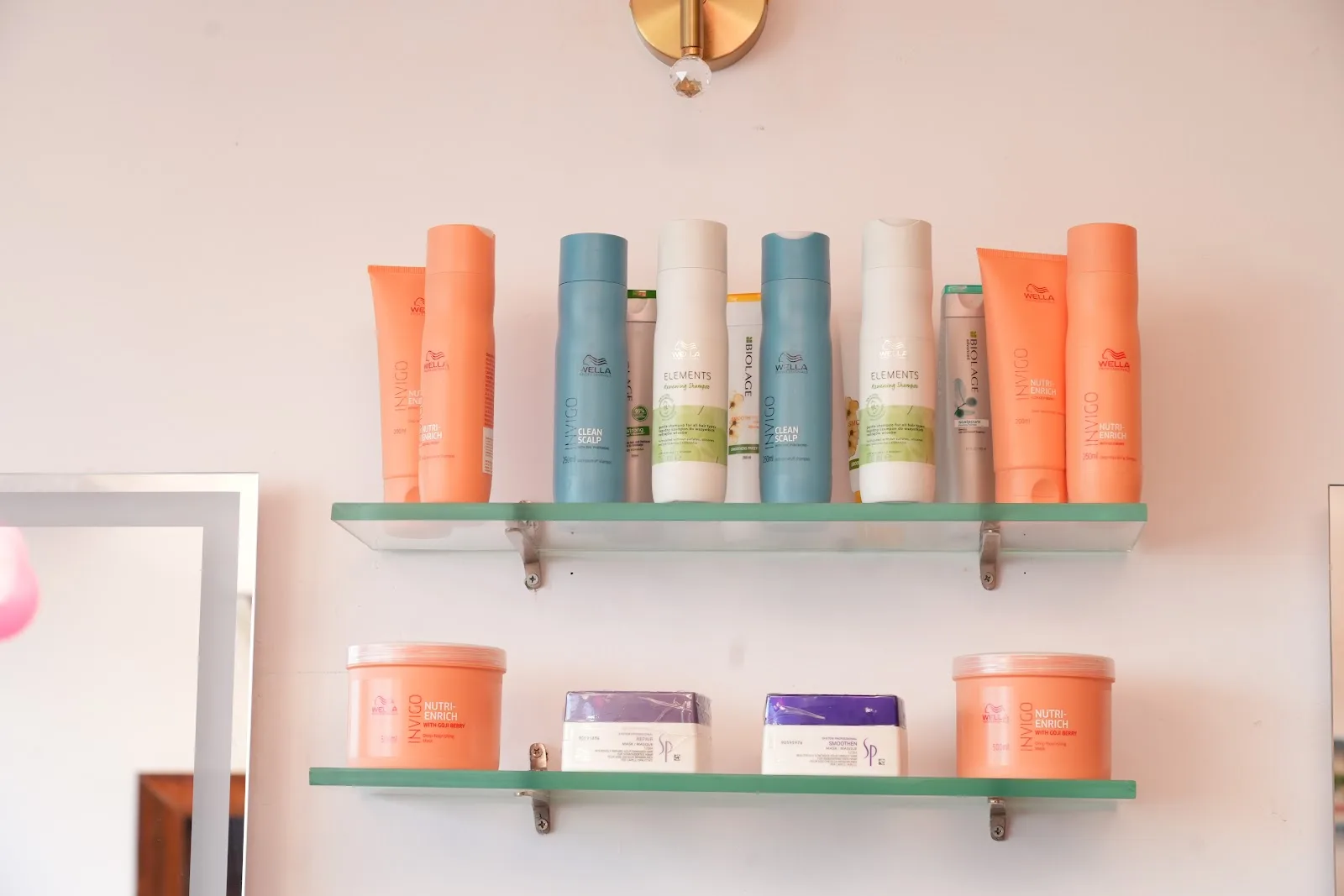 Classic Curl's Family Salon
