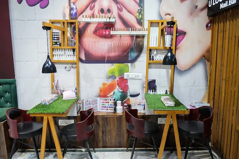U Looks Unisex Salon