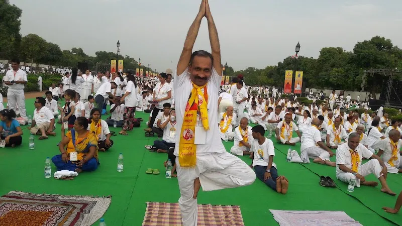 Yogayan - Best Yoga Classes - Yoga Instructor for personal and group classes