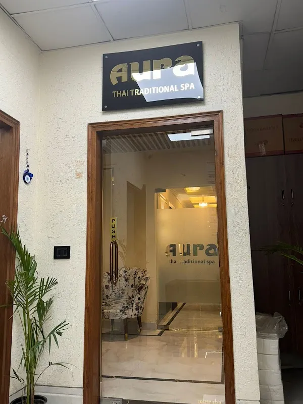 Aura THAI TRADITIONAL SPA