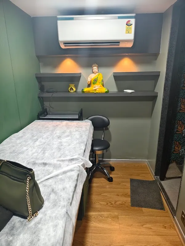 Estique Salon & Spa | Ghodbunder Road