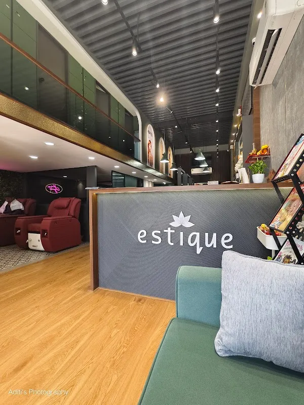 Estique Salon & Spa | Ghodbunder Road