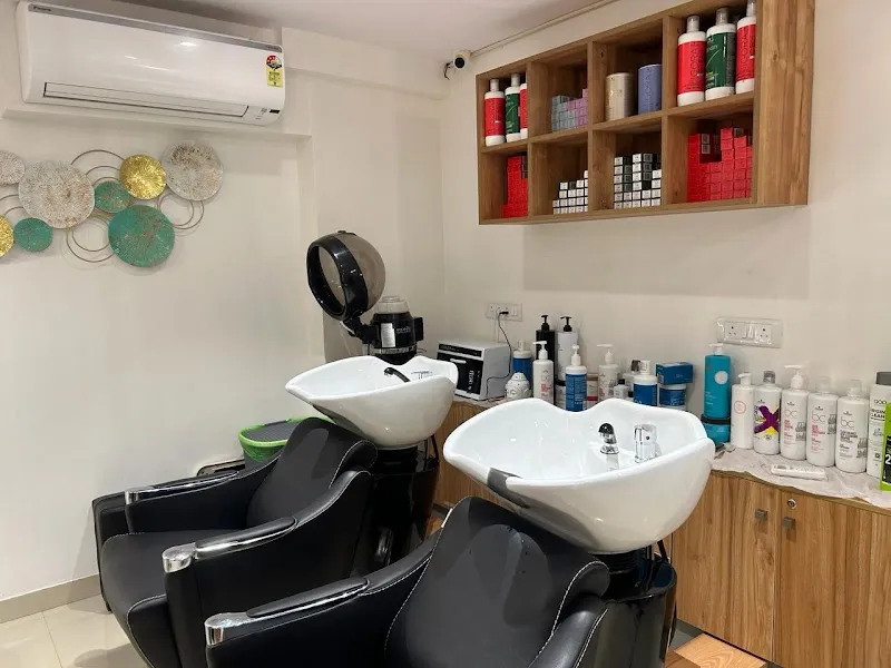 Cinnamon Salon - Unisex