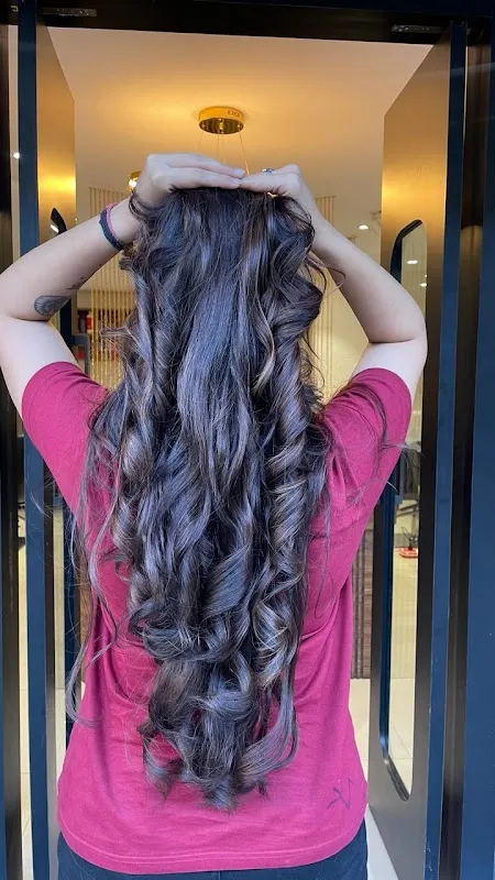 Cinnamon Salon - Unisex
