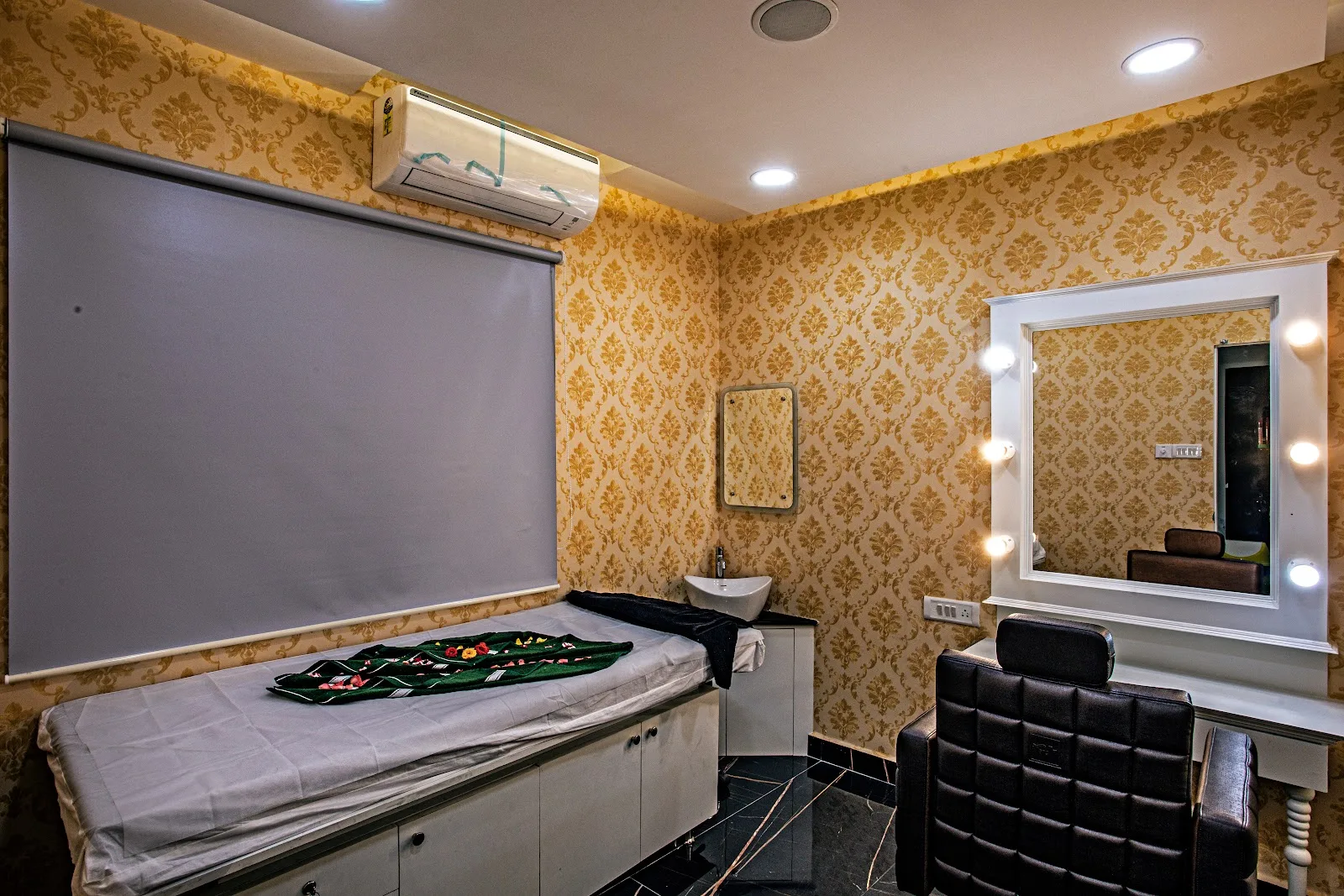 Green Trends Unisex Hair and Style Salon