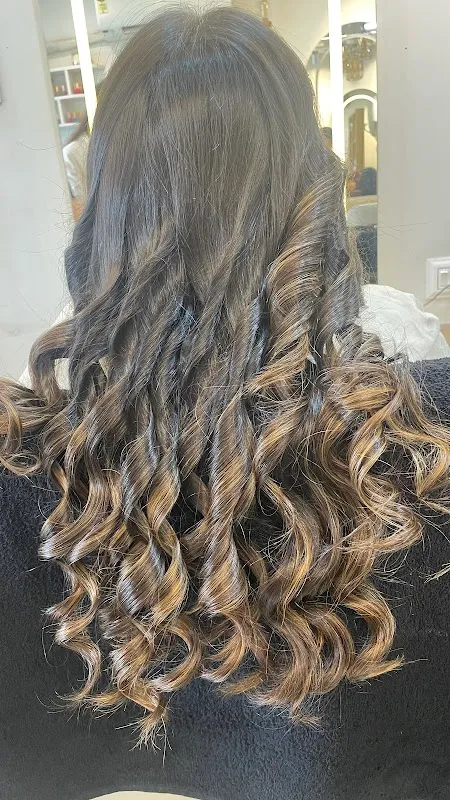 Style Up Unisex Salon -Wipro Circle, Best Unisex Salon in Hinjewadi