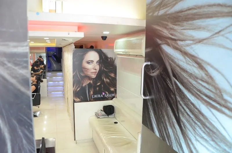 Laura Salon in Girgaon