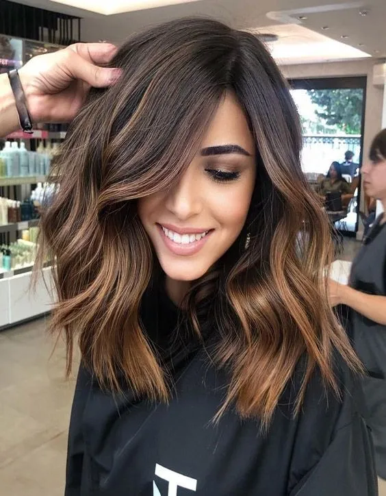 Laura Salon in Girgaon