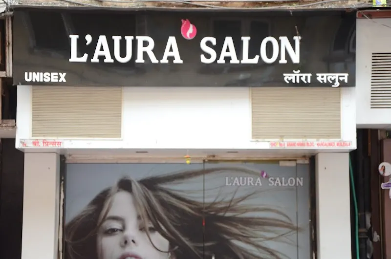 Laura Salon in Girgaon