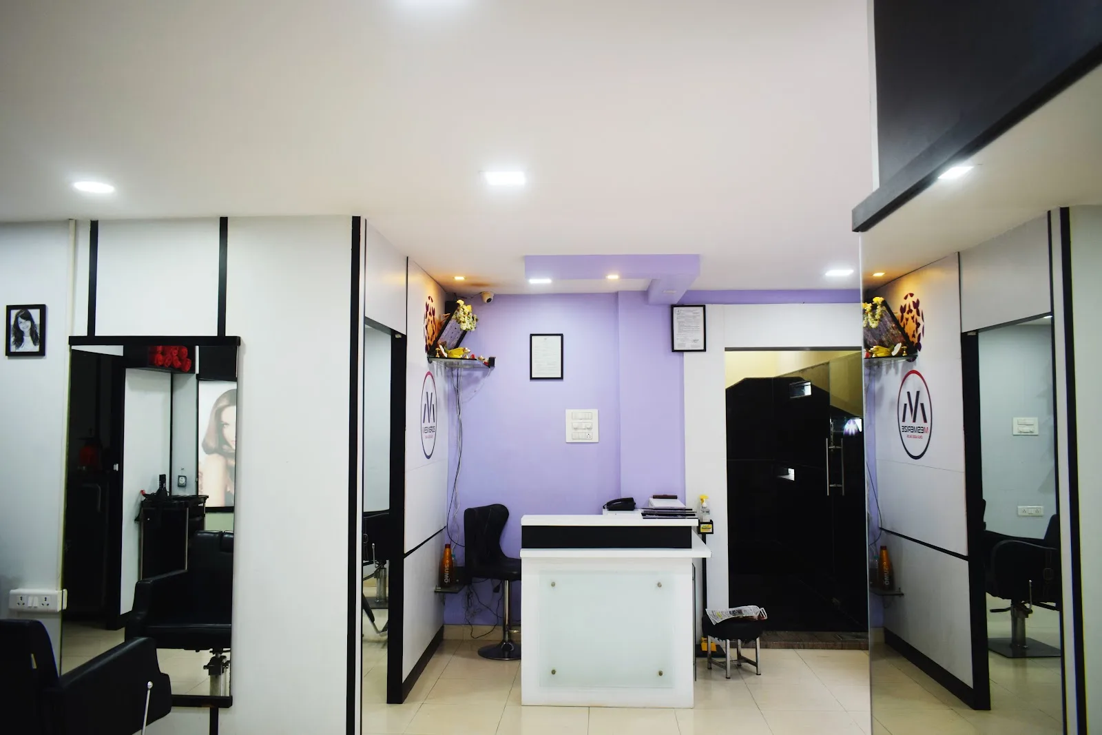 Mesmerize Salon Only Ladies