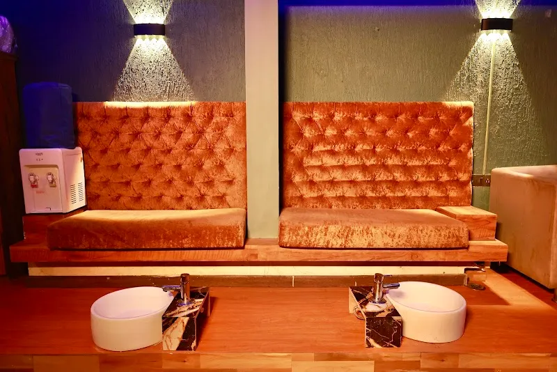 Yihan Luxury Spa