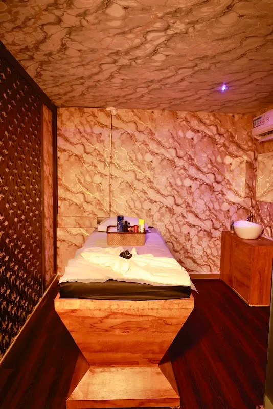 Yihan Luxury Spa