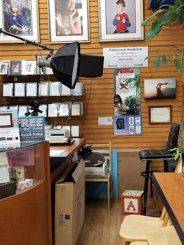 86 Street Photo & Portrait Studio