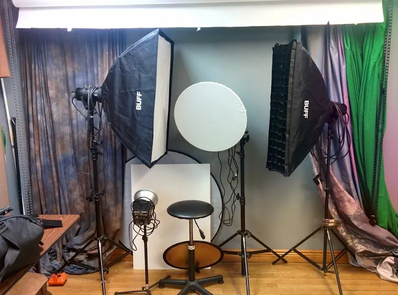 86 Street Photo & Portrait Studio