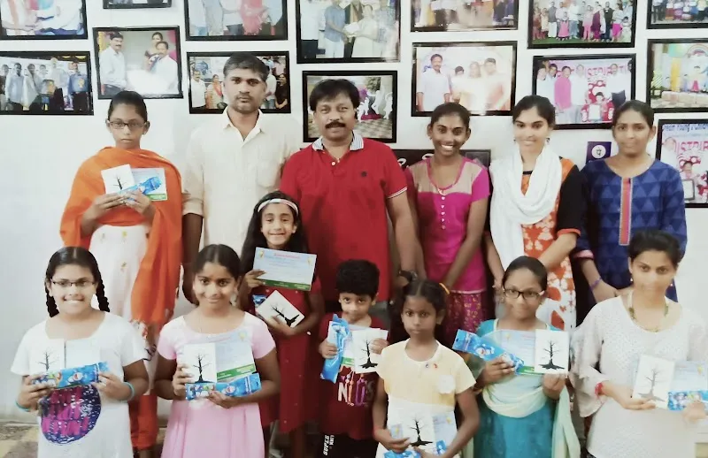 MADHUR Art School