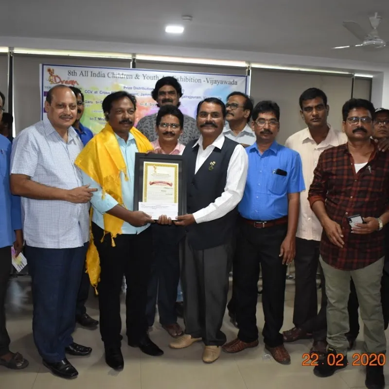 MADHUR Art School