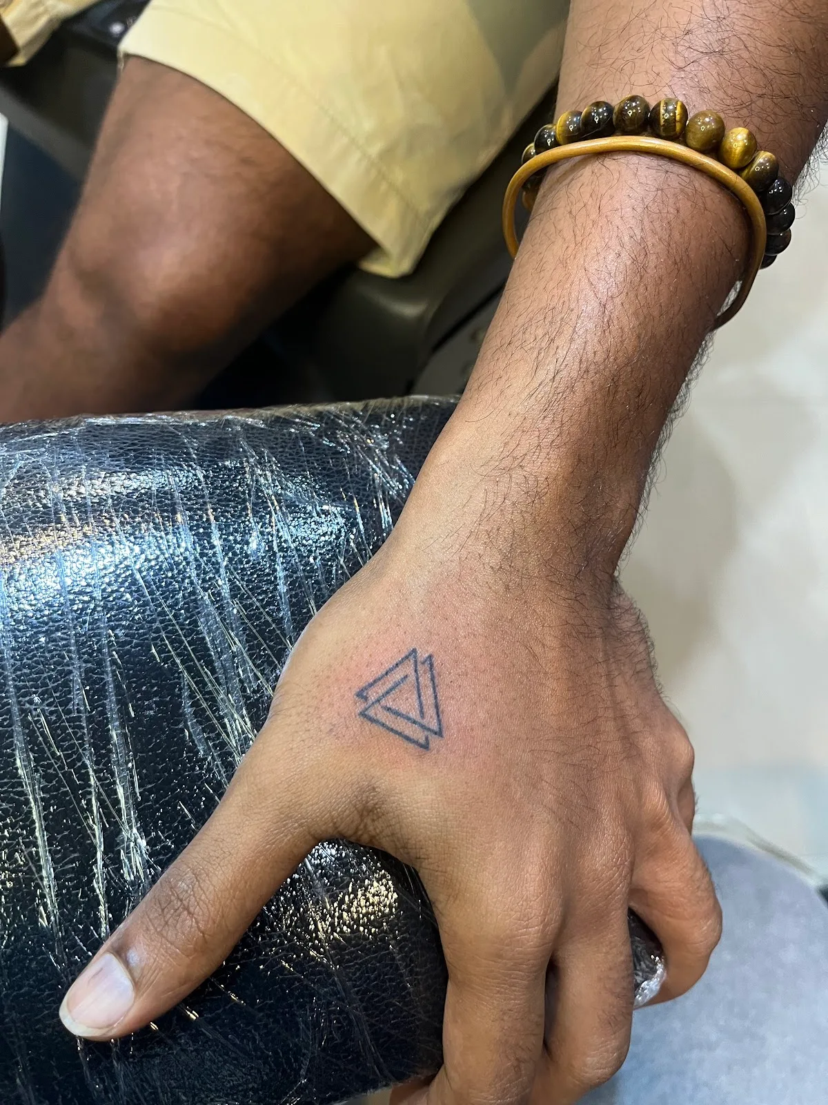 Kalai Saloon & Tattoos