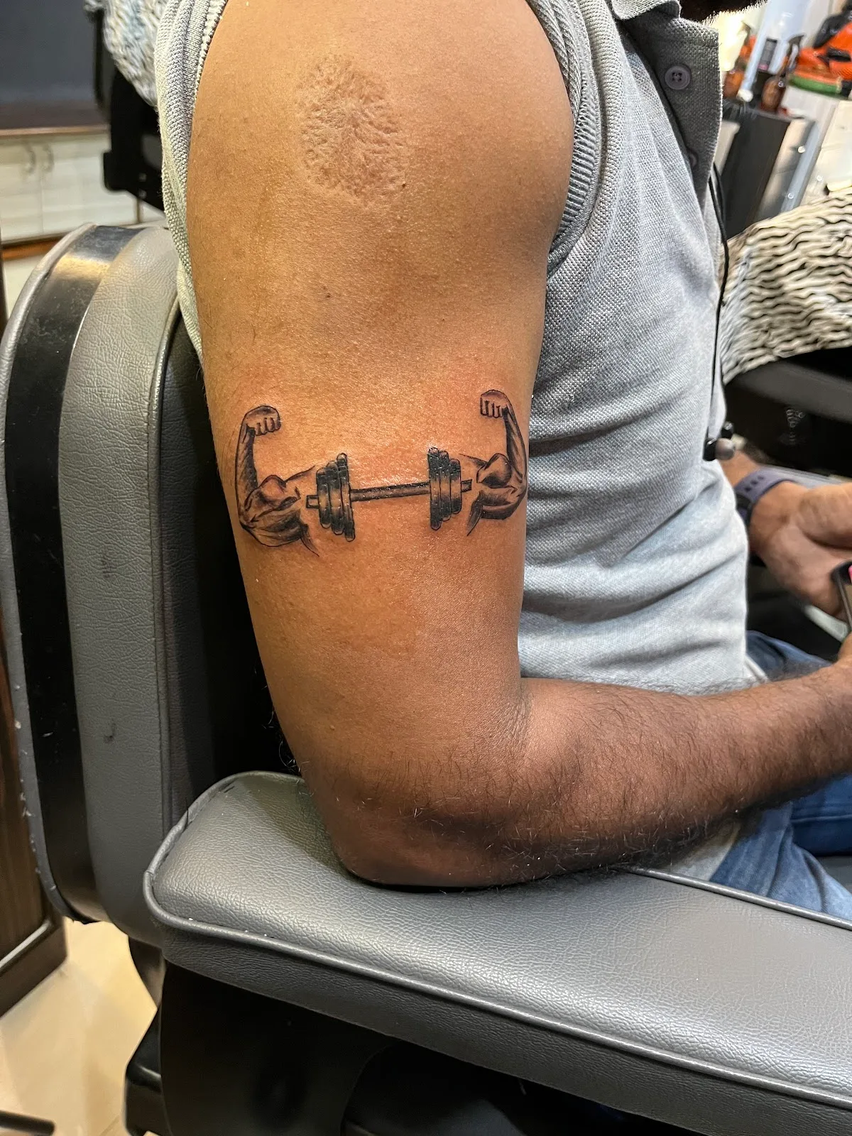 Kalai Saloon & Tattoos