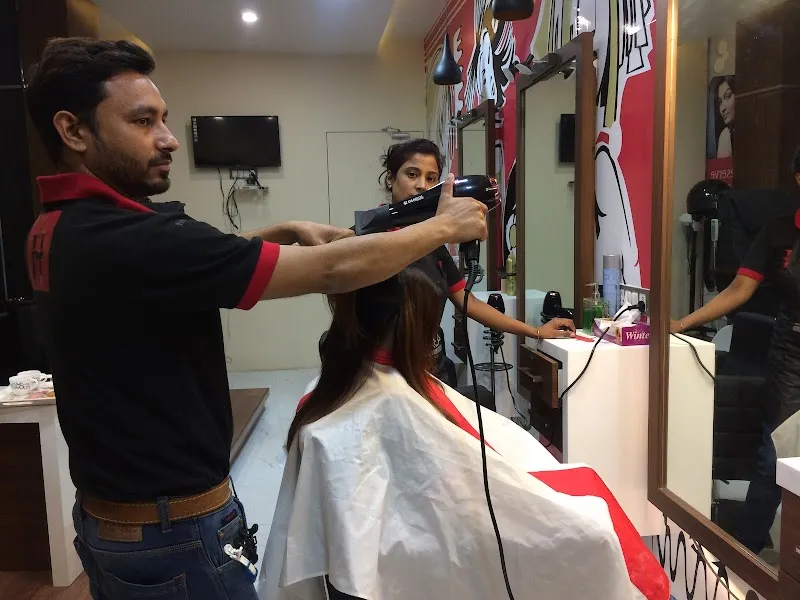 Jawed Habib Hair & Beauty Thakurganj