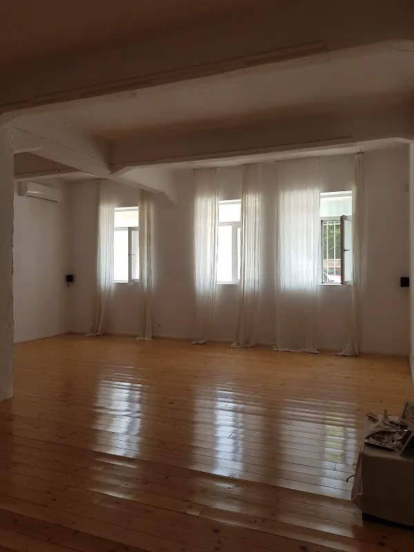 Santosha Yoga