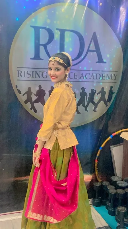 RISING DANCE ACADEMY