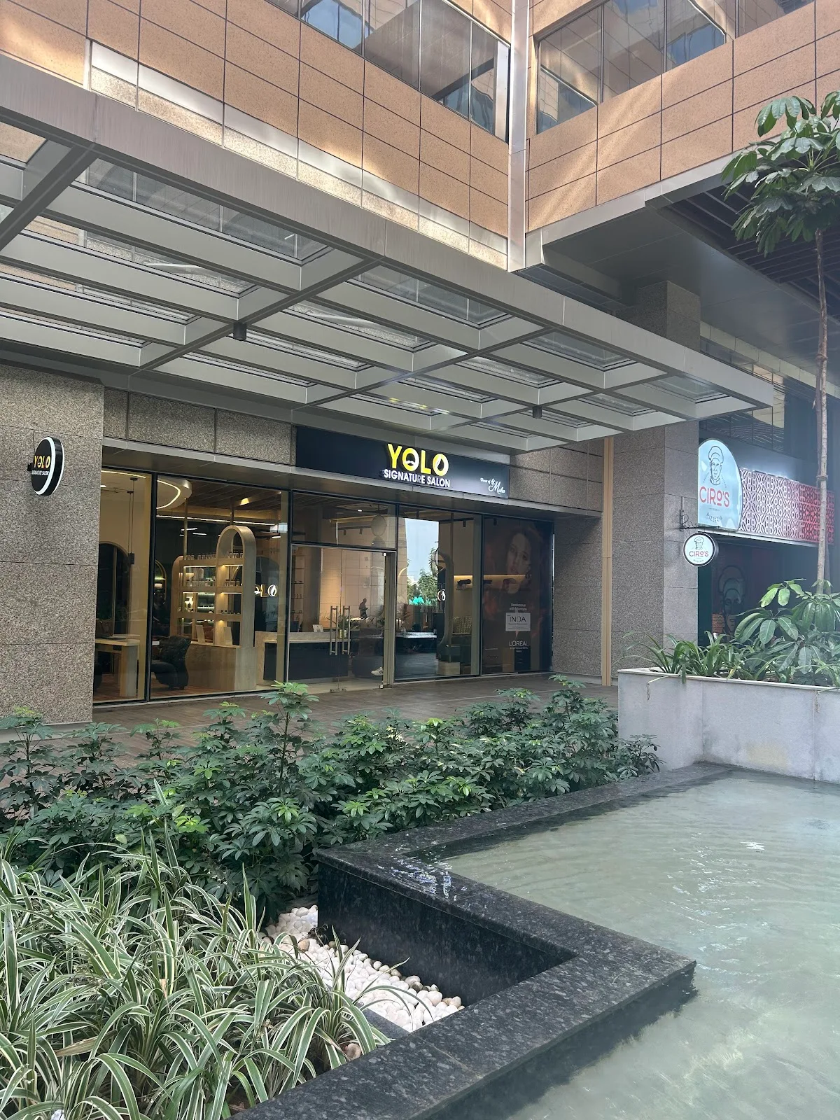 YOLO Signature Salon - Porur
