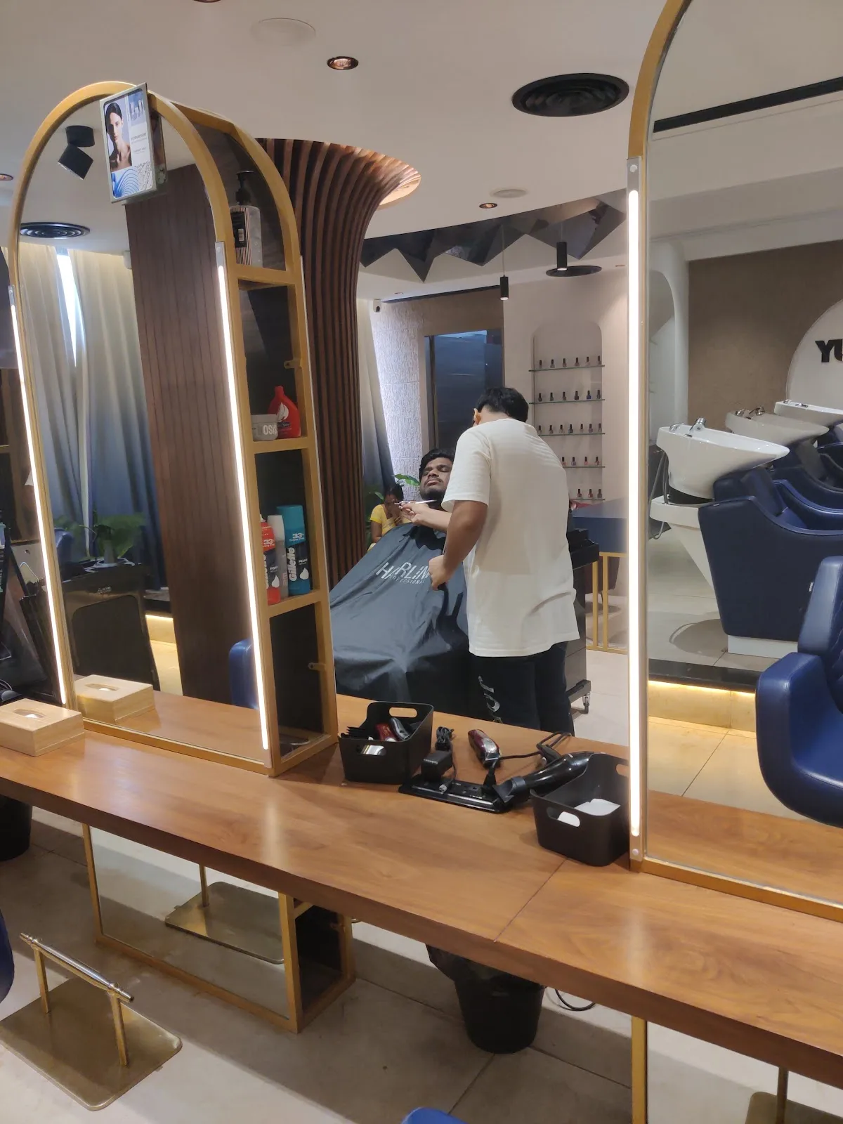 TONI&GUY Luxury Salon - Suchitra