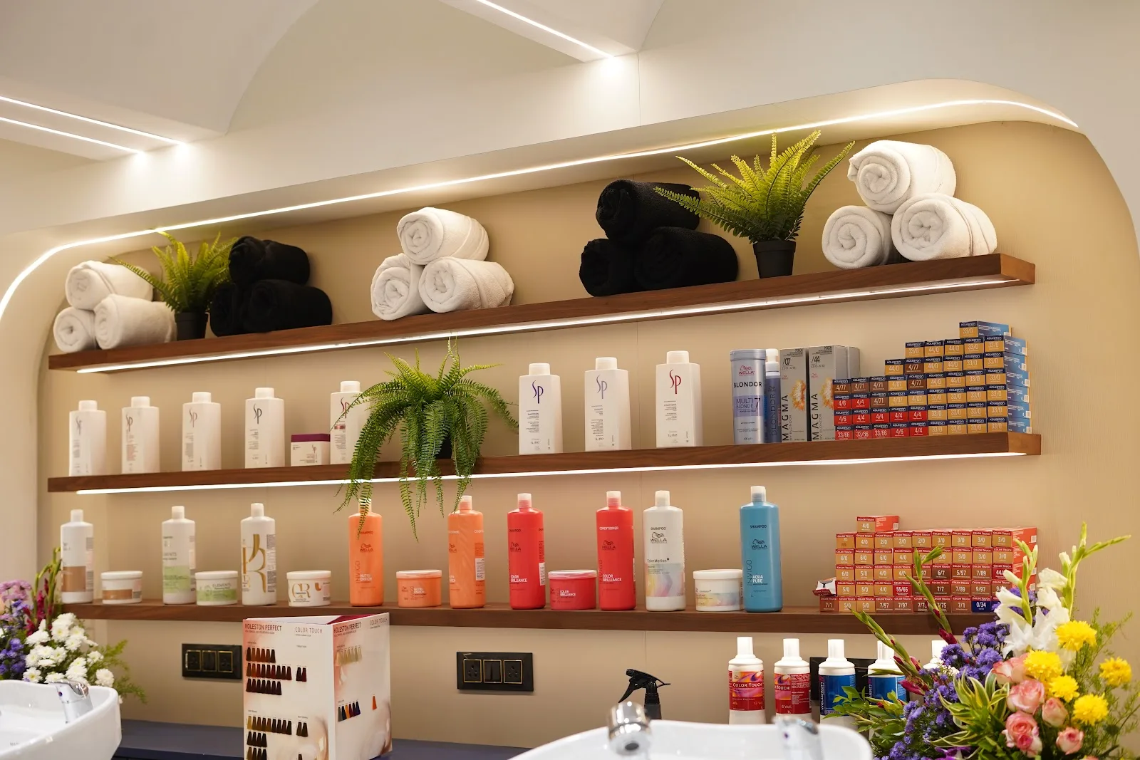 TONI&GUY Luxury Salon - Suchitra