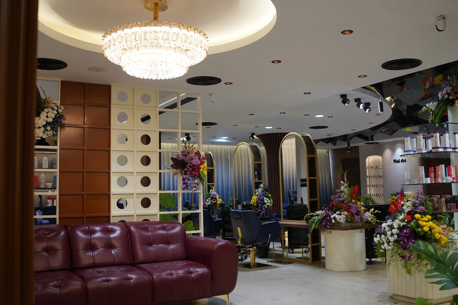 TONI&GUY Luxury Salon - Suchitra